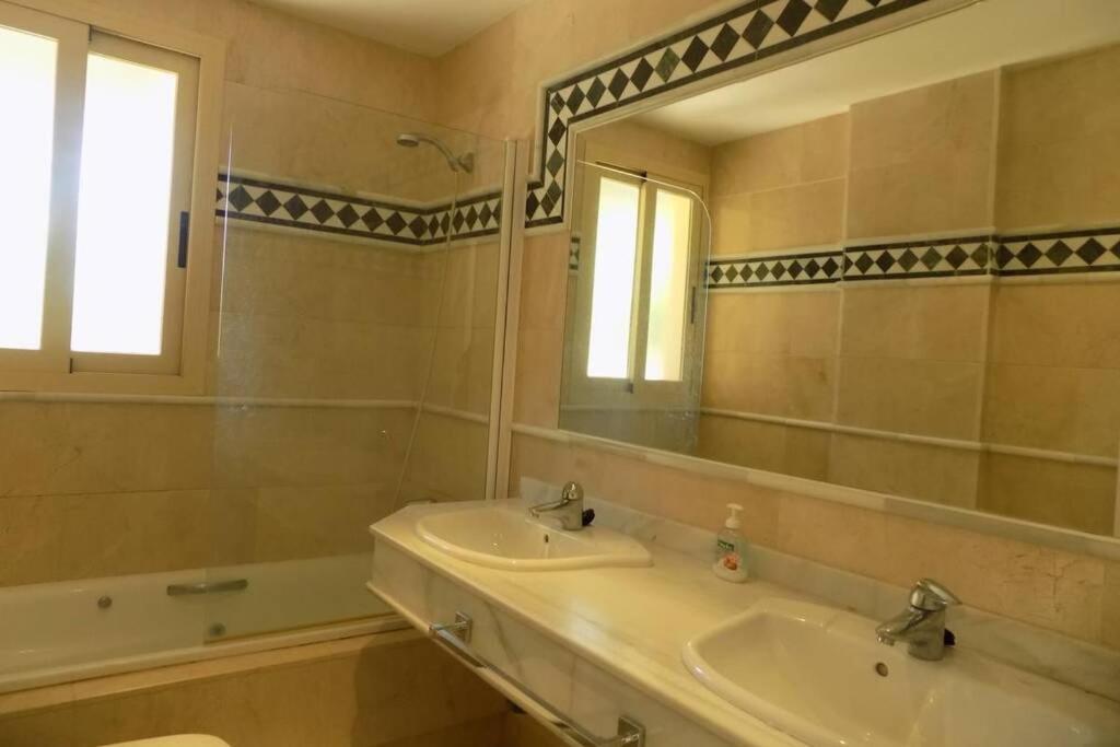 Fuente Aloha Apartment Марбелья Экстерьер фото